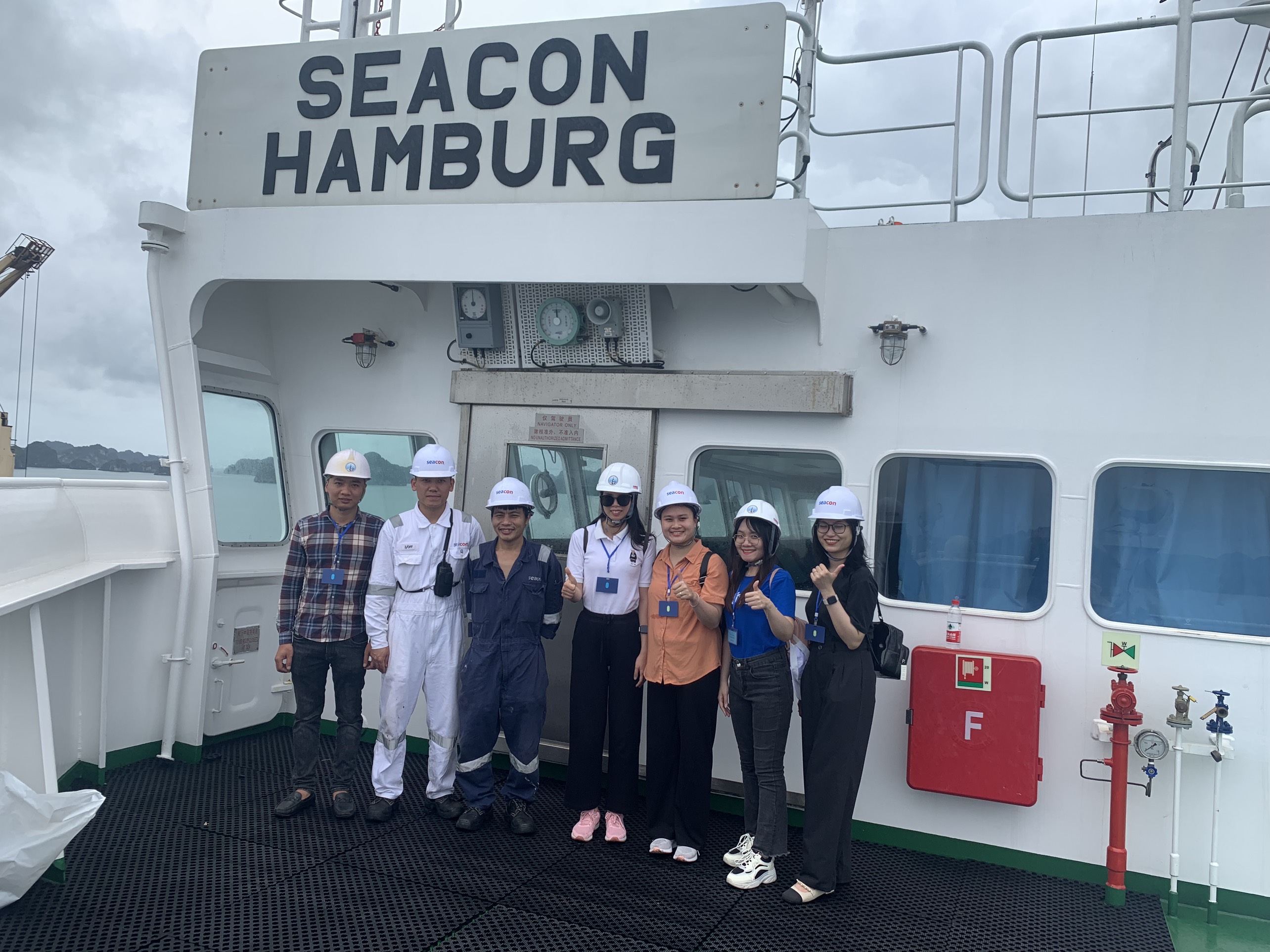 Ship visiting - MV Seacon Hamburge